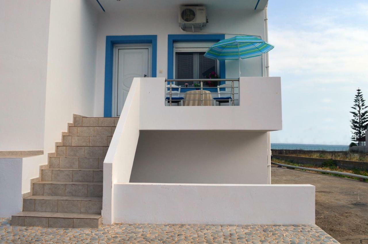 Meltemi Beach Apartments Mílatos Exterior foto